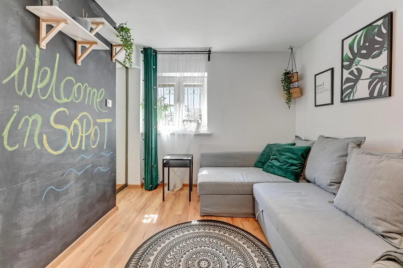 Apartamenty Przy Helskiej - Basement - Przyziemie Sopot 0*,  Poland